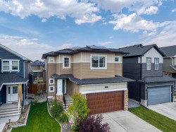 1532 Ravensmoor Way SEAirdrie, AB T4A 0V9