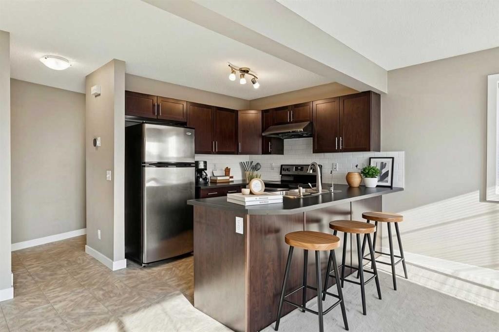123 Pantego Lane Nw, Calgary, AB