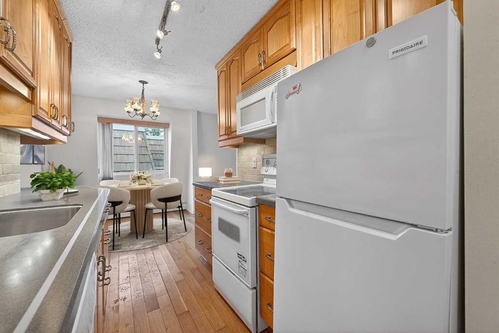 301-508 Cedar Crescent Sw, Calgary, AB