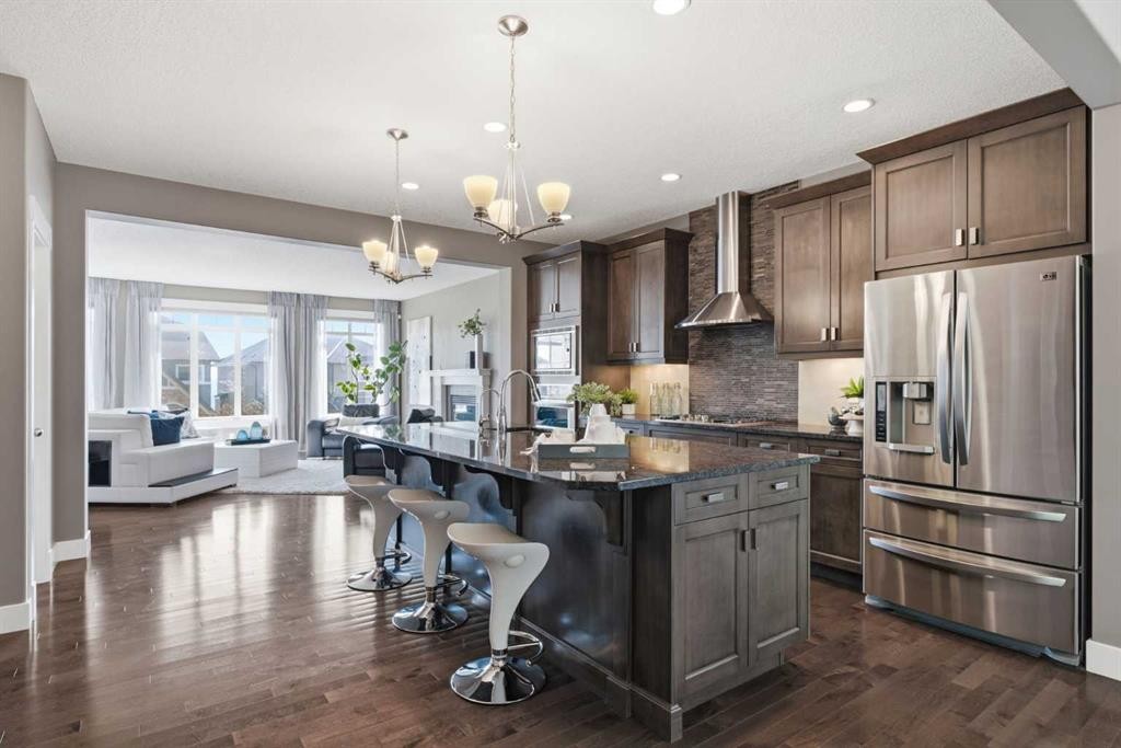 191 Springbluff Heights Sw, Calgary, AB