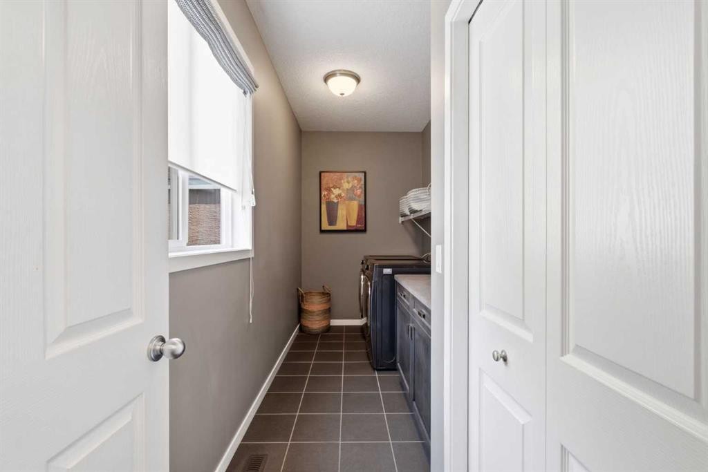 191 Springbluff Heights Sw, Calgary, AB