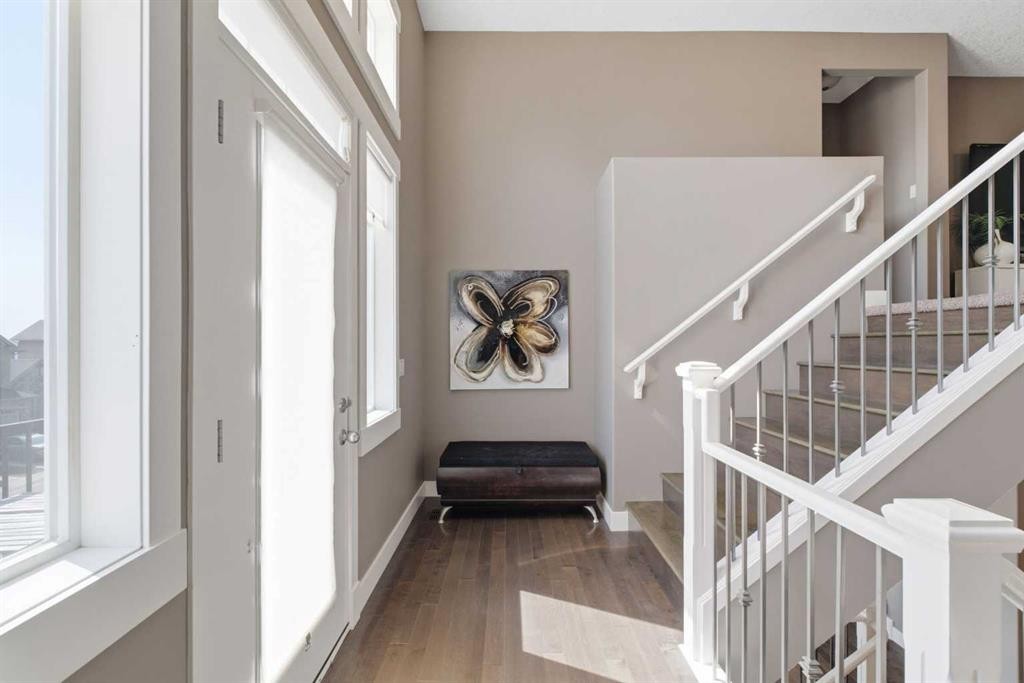 191 Springbluff Heights Sw, Calgary, AB