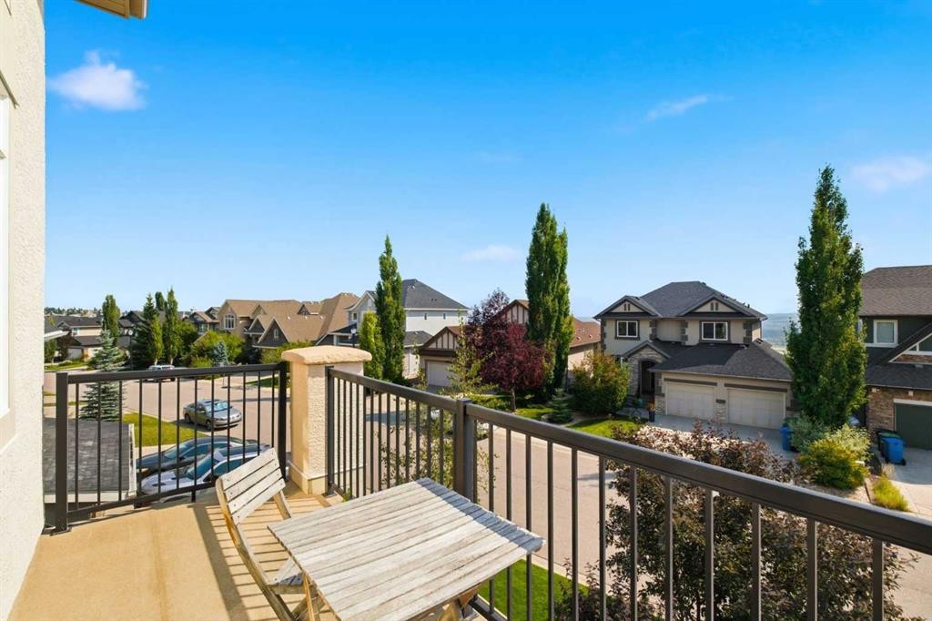 191 Springbluff Heights Sw, Calgary, AB