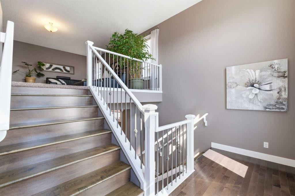 191 Springbluff Heights Sw, Calgary, AB