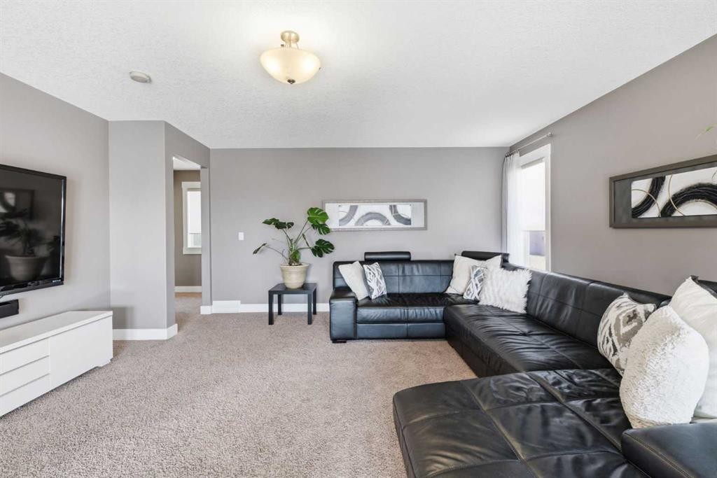 191 Springbluff Heights Sw, Calgary, AB