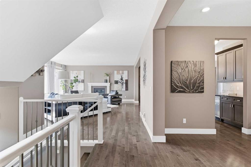 191 Springbluff Heights Sw, Calgary, AB