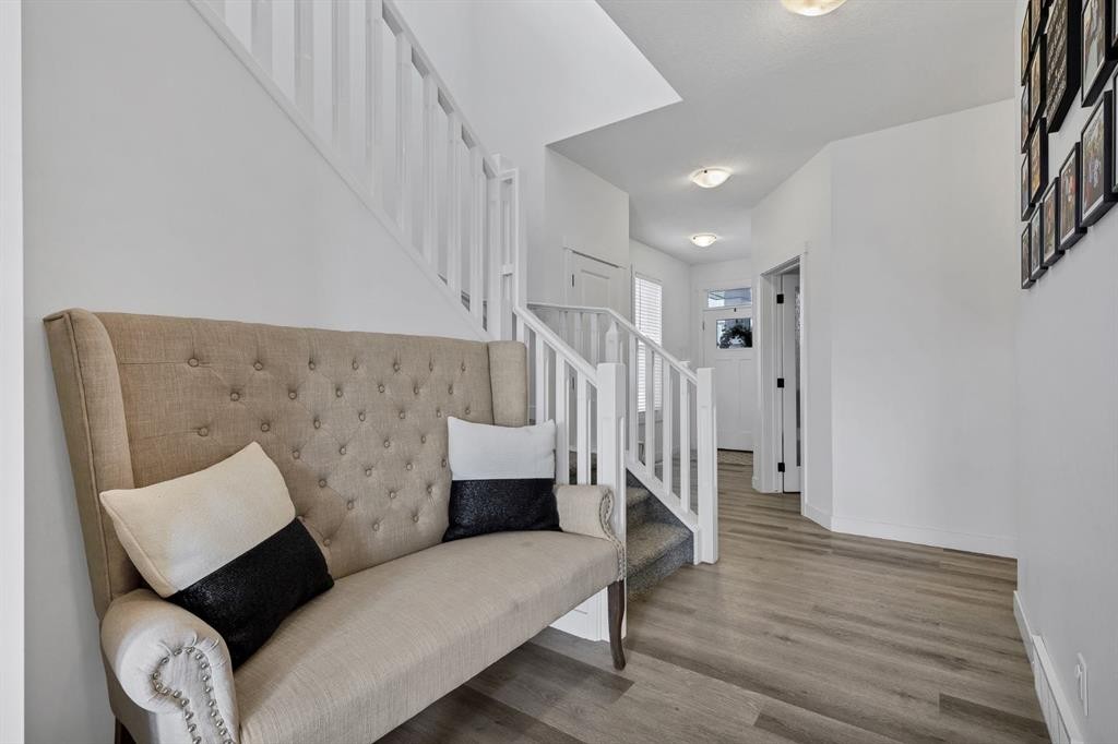 223 Chelsea Heath, Chestermere, AB