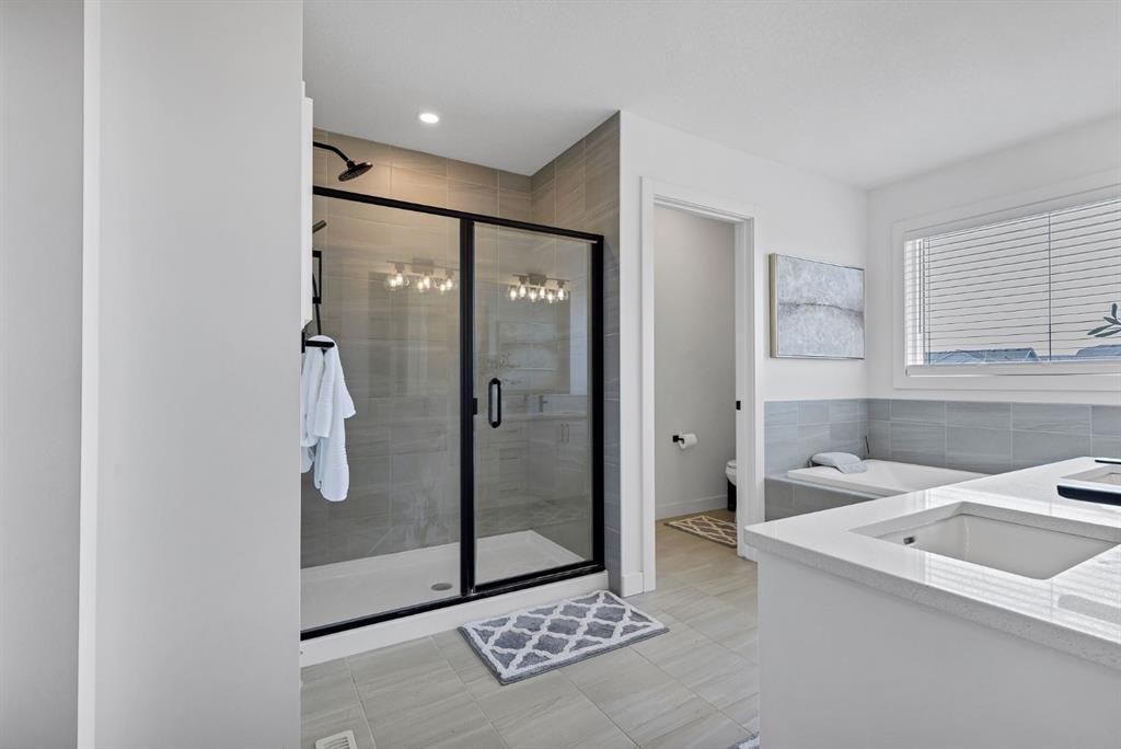 223 Chelsea Heath, Chestermere, AB