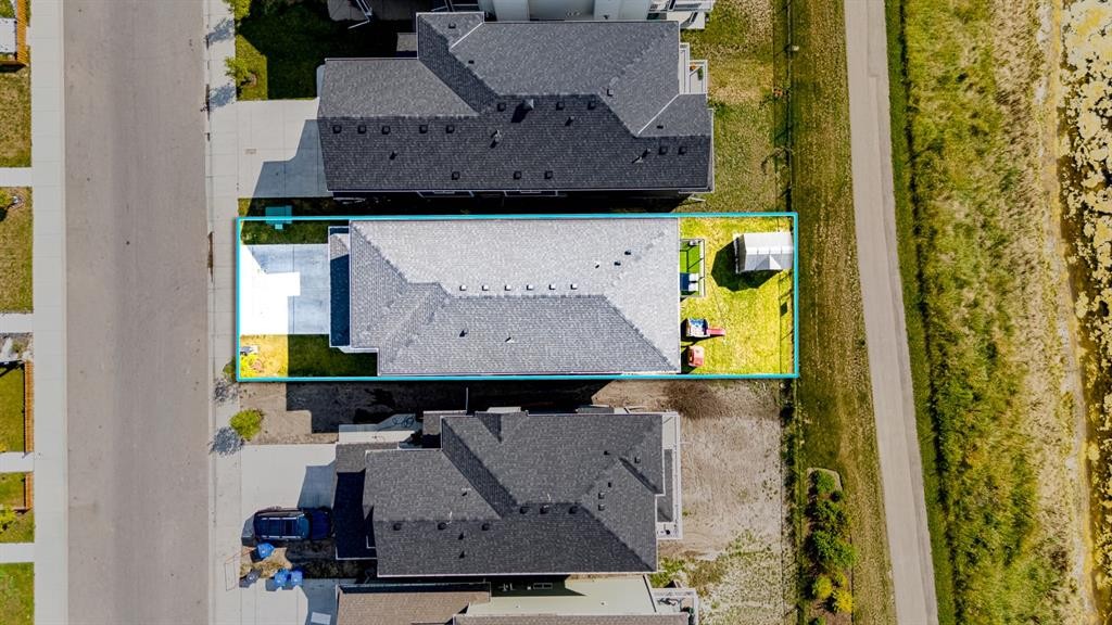 223 Chelsea Heath, Chestermere, AB