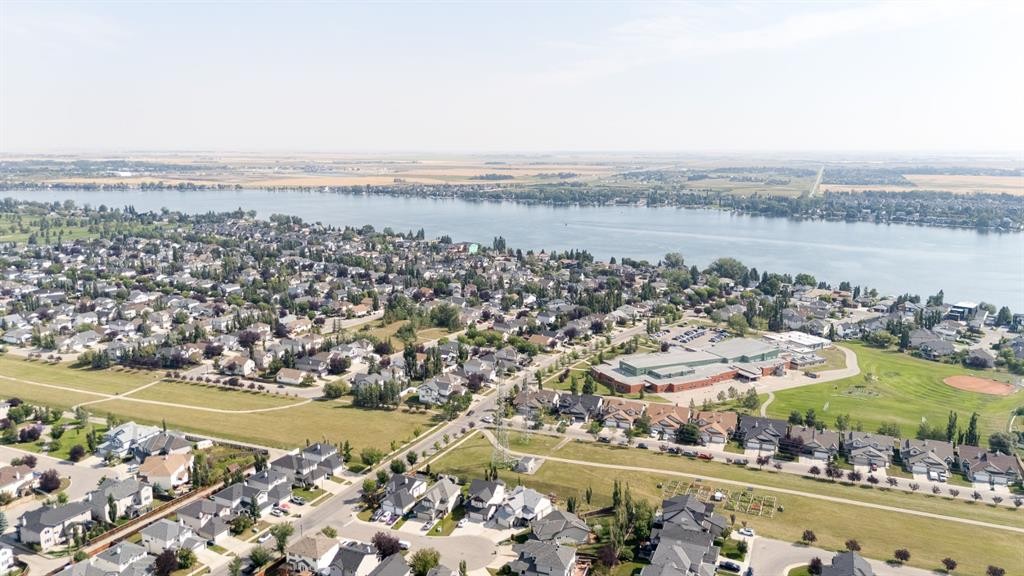 223 Chelsea Heath, Chestermere, AB
