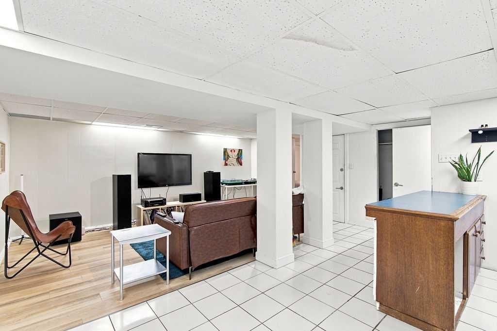 7204 5 Street Sw, Calgary, AB