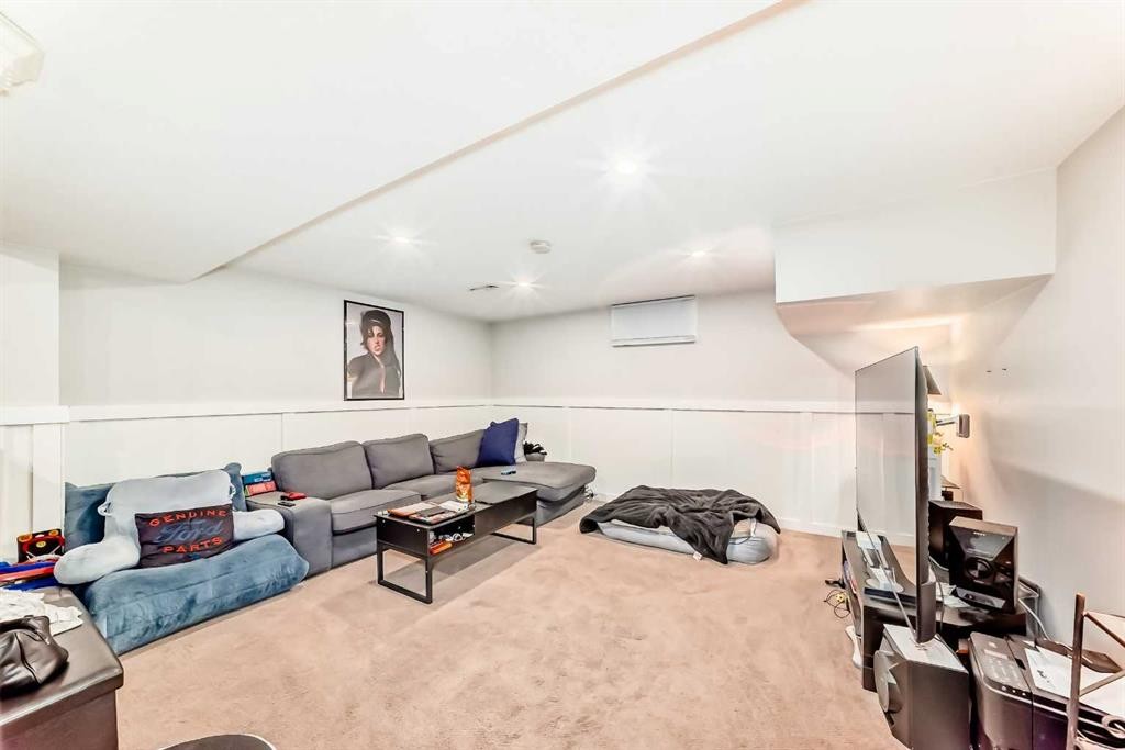 20 Deermont Way Se, Calgary, AB