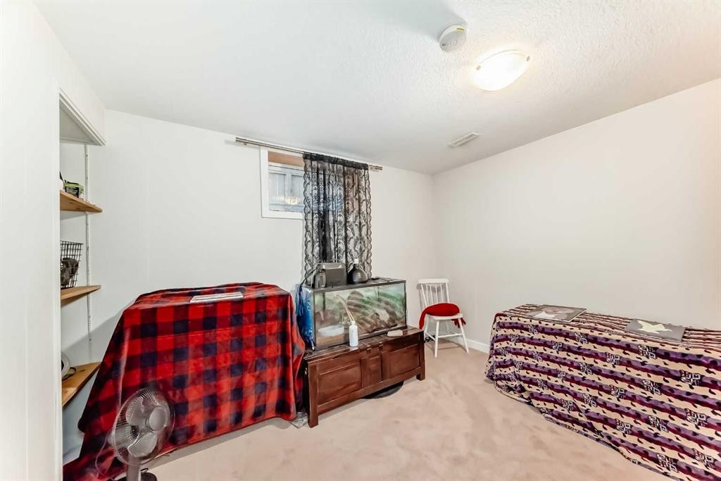 20 Deermont Way Se, Calgary, AB