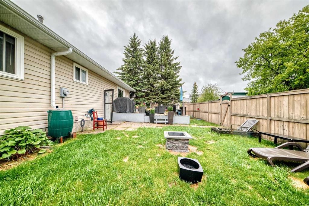 20 Deermont Way Se, Calgary, AB