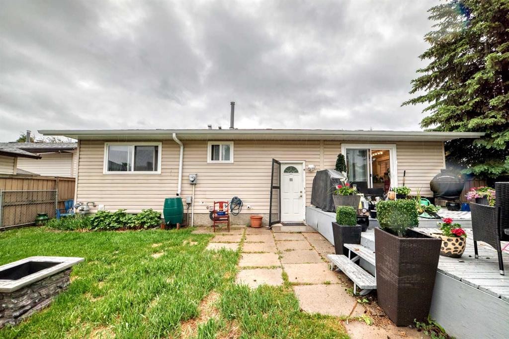 20 Deermont Way Se, Calgary, AB