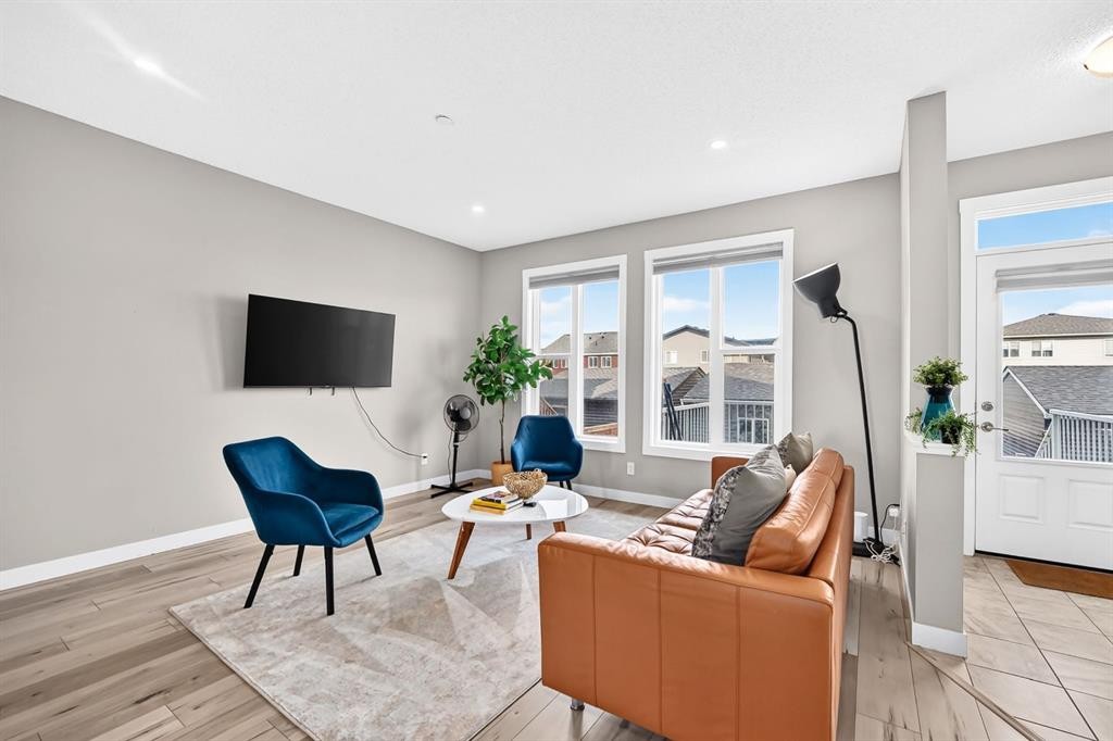 166 Howse Common Ne, Calgary, AB