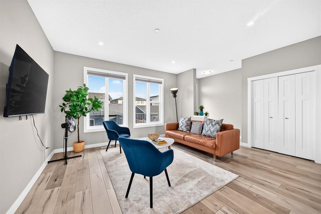 166 Howse Common Ne, Calgary, AB