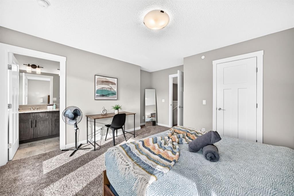 166 Howse Common Ne, Calgary, AB