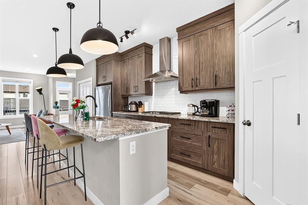 166 Howse Common Ne, Calgary, AB