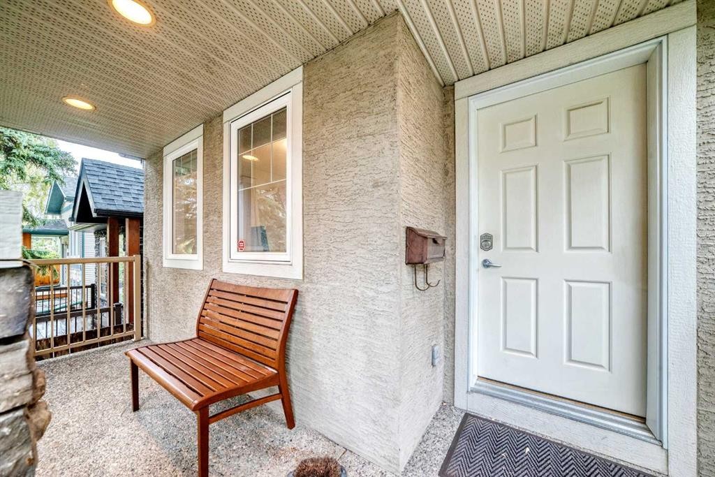 2512 17A Street Nw, Calgary, AB