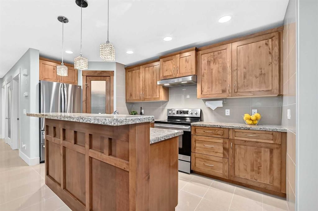 2512 17A Street Nw, Calgary, AB
