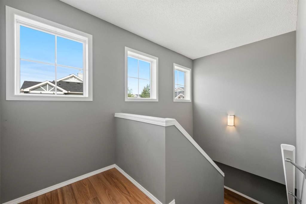241 Elgin Gardens Se, Calgary, AB