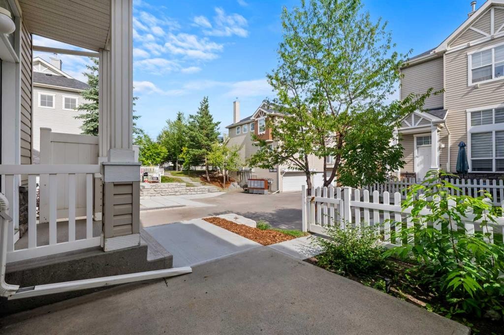 241 Elgin Gardens Se, Calgary, AB