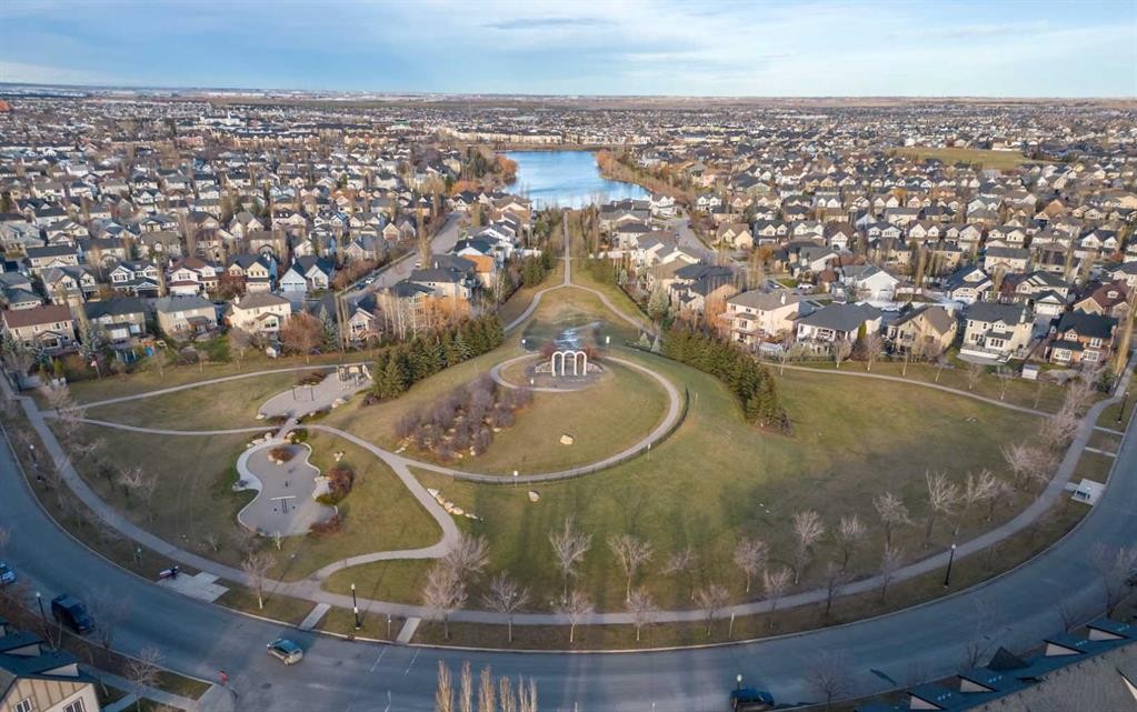 241 Elgin Gardens Se, Calgary, AB