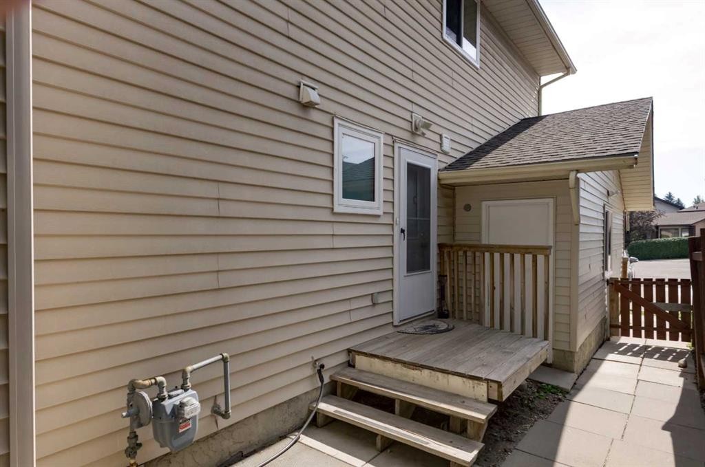 31 Deer Place Se, Calgary, AB