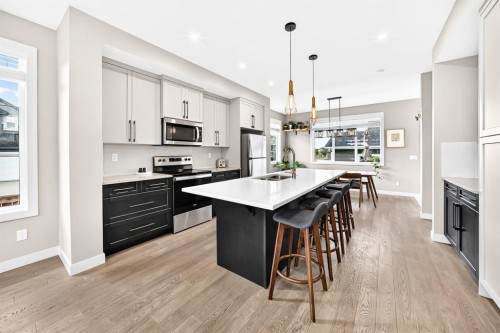 3 Sunrise Heights  Cochrane, AB T4C 2R8