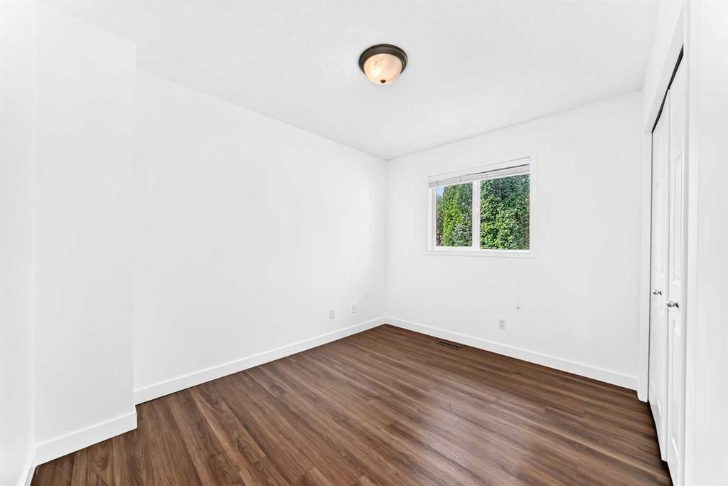 294 Cougar Plateau Way Sw, Calgary, AB