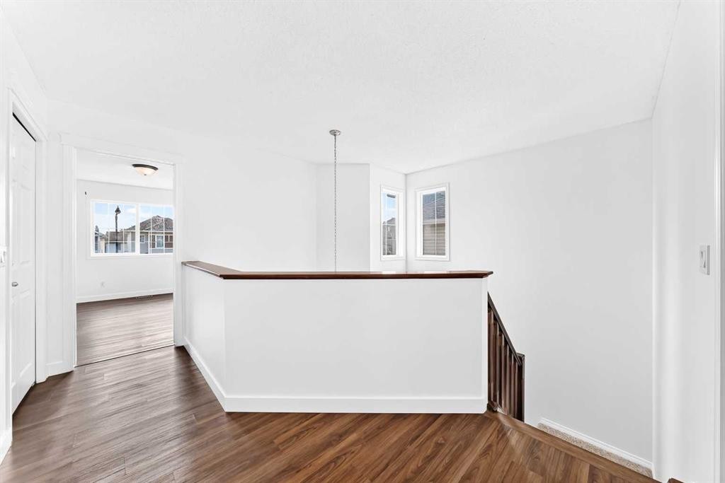 294 Cougar Plateau Way Sw, Calgary, AB