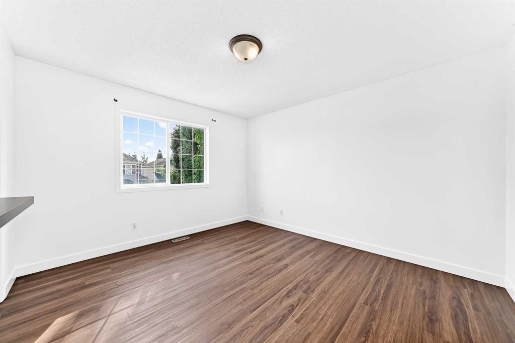 294 Cougar Plateau Way Sw, Calgary, AB
