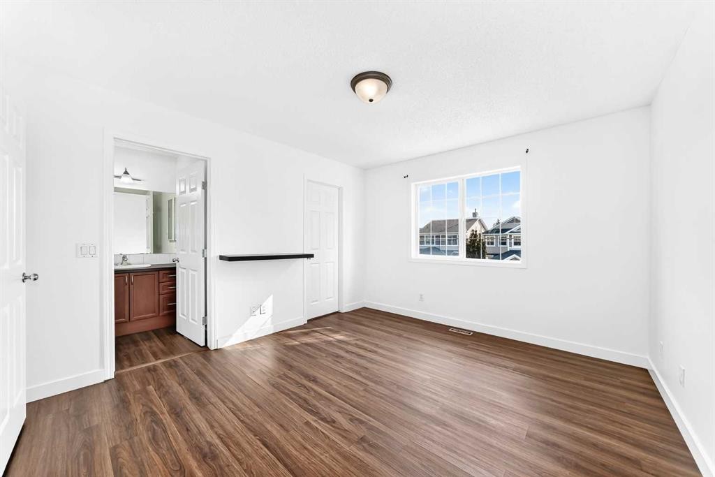 294 Cougar Plateau Way Sw, Calgary, AB