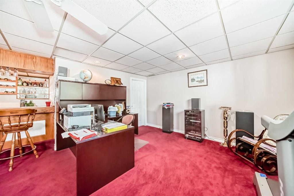 8 Signature Point Sw, Calgary, AB