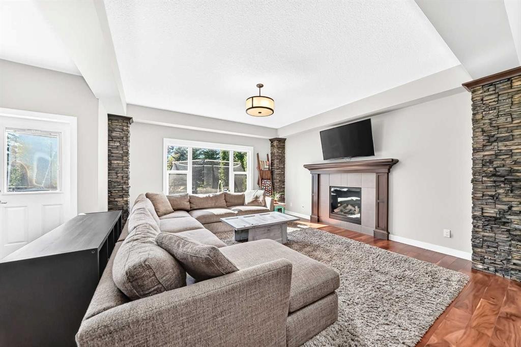 137 Aspenmere Circle, Chestermere, AB