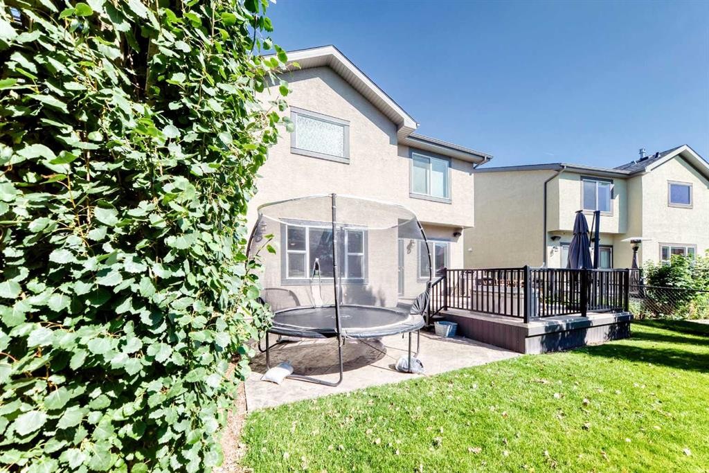 137 Aspenmere Circle, Chestermere, AB