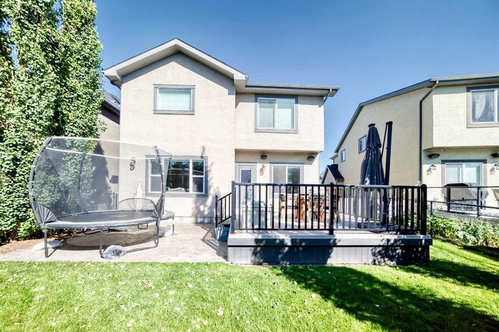 137 Aspenmere Circle, Chestermere, AB