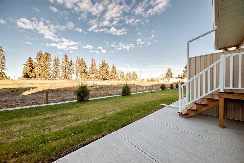 1002 Clover Road, Carstairs, AB