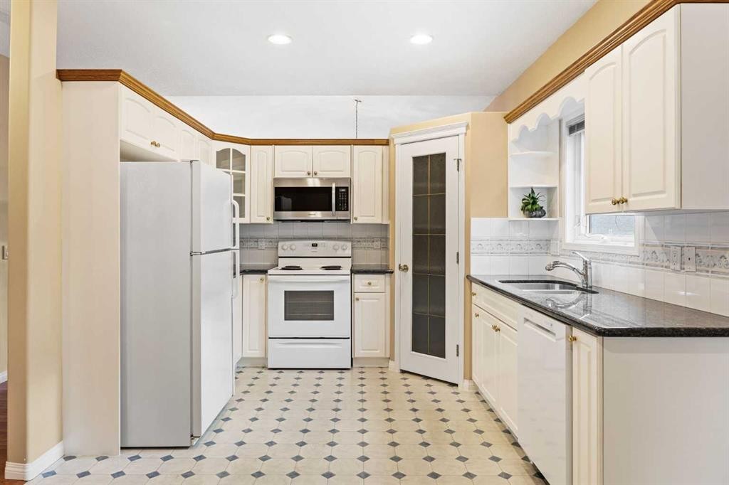 63 Scimitar Heath Nw, Calgary, AB