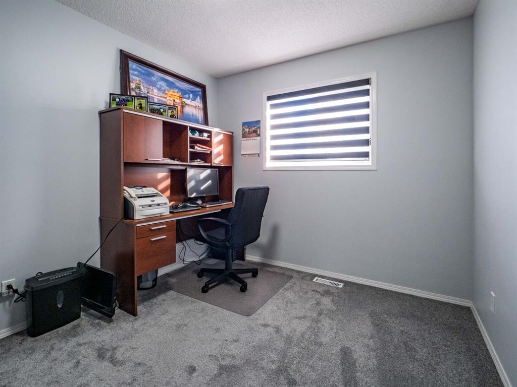 798 Coral Springs Boulevard Ne, Calgary, AB