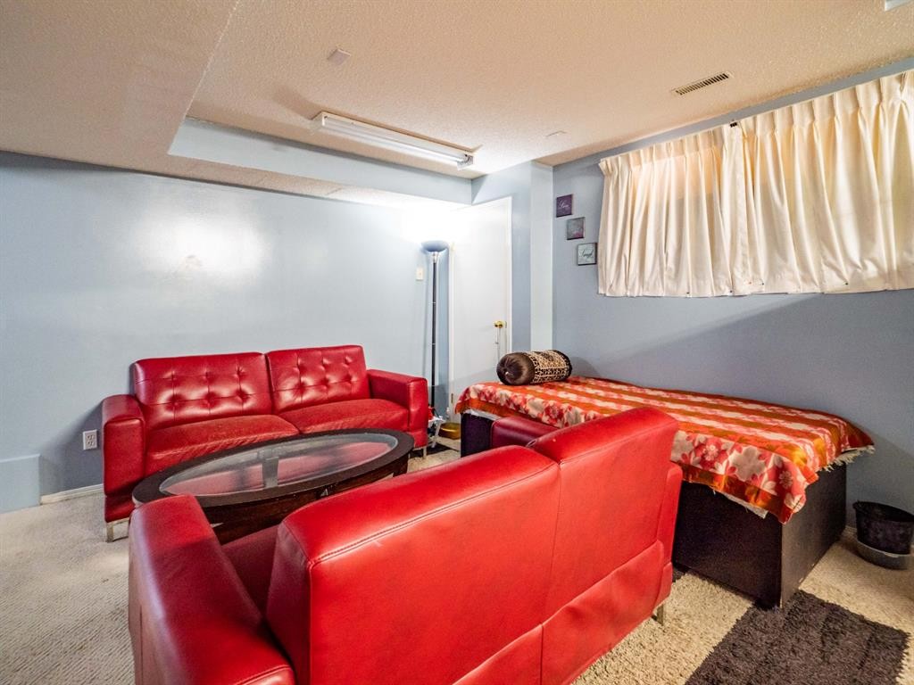 798 Coral Springs Boulevard Ne, Calgary, AB