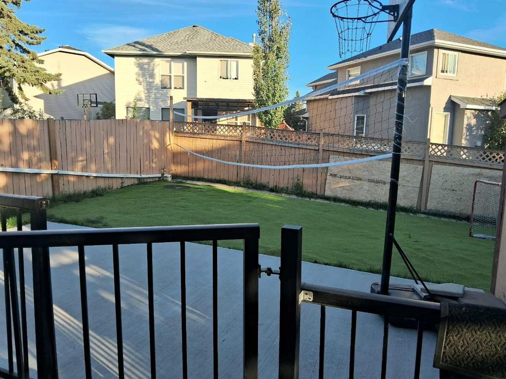 798 Coral Springs Boulevard Ne, Calgary, AB