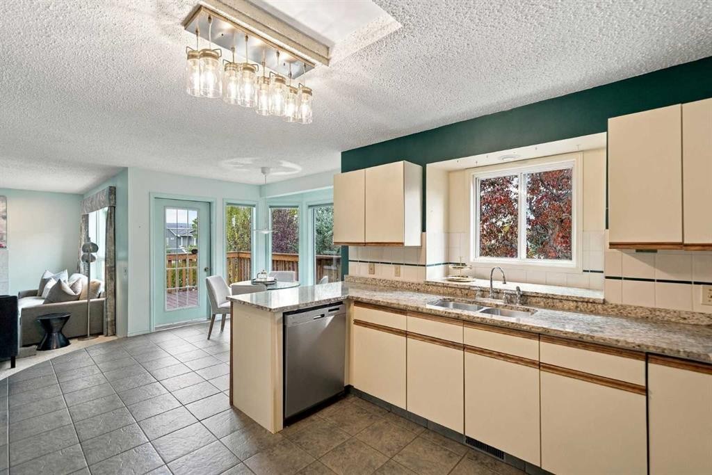 2820 Signal Hill Drive Sw, Calgary, AB