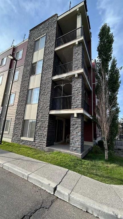 218-5 Saddlestone Way Ne, Calgary, AB