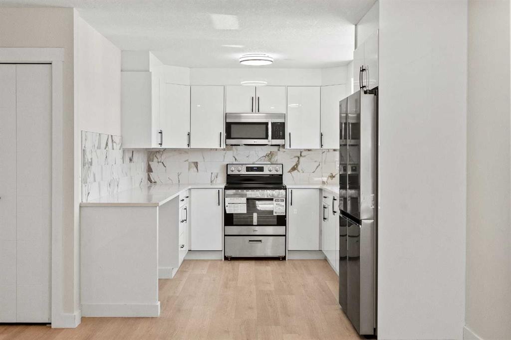 3116 39 Street Se, Calgary, AB