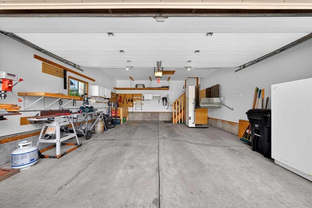 95 Sunlake Close Se, Calgary, AB