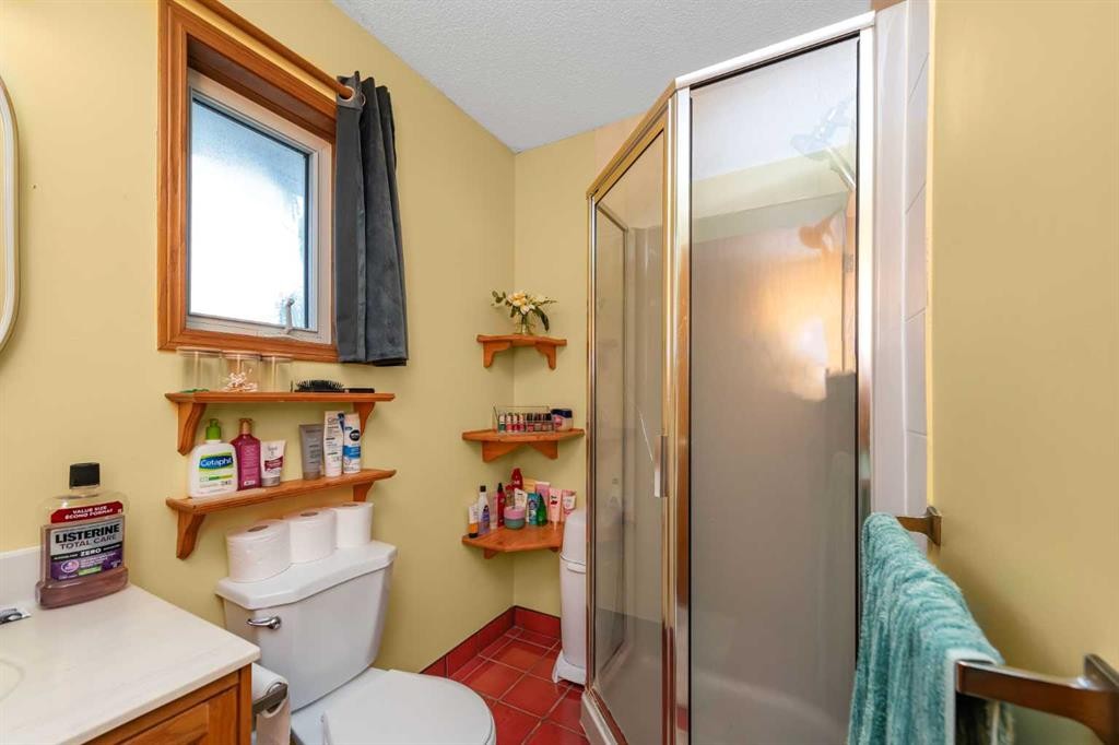 56 Martinglen Place Ne, Calgary, AB