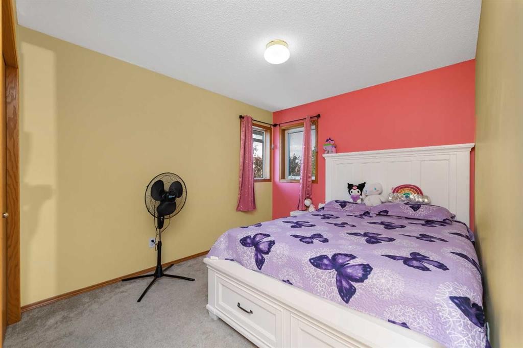 56 Martinglen Place Ne, Calgary, AB