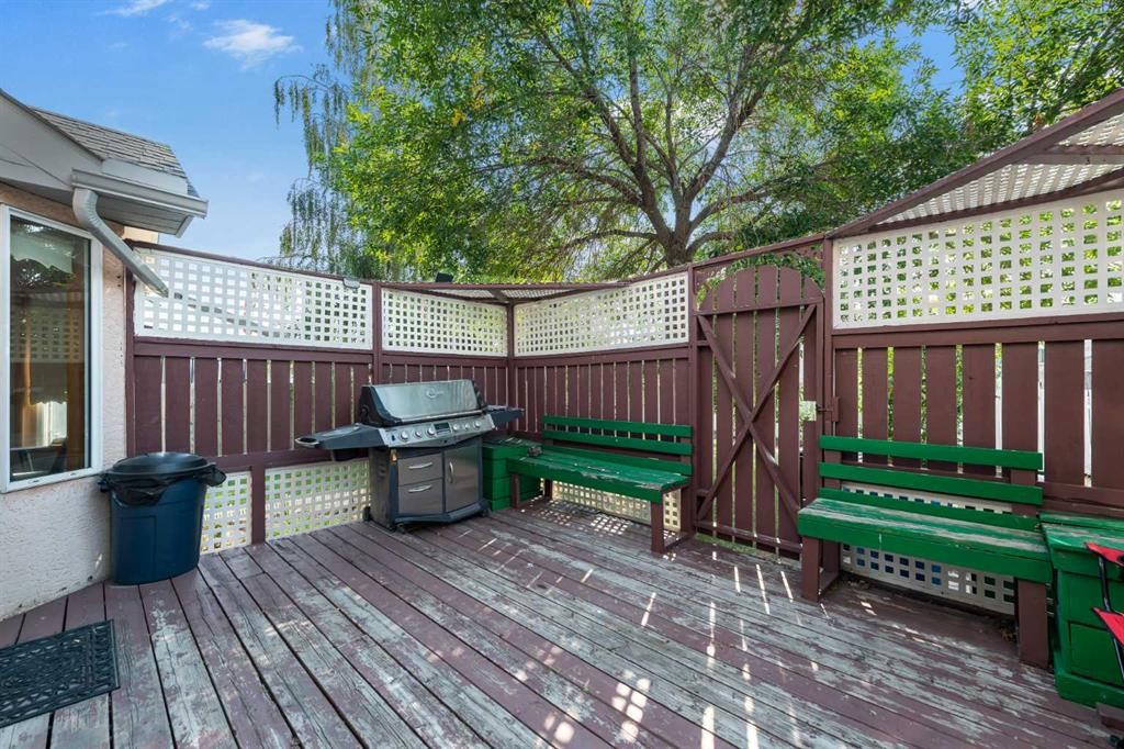 56 Martinglen Place Ne, Calgary, AB